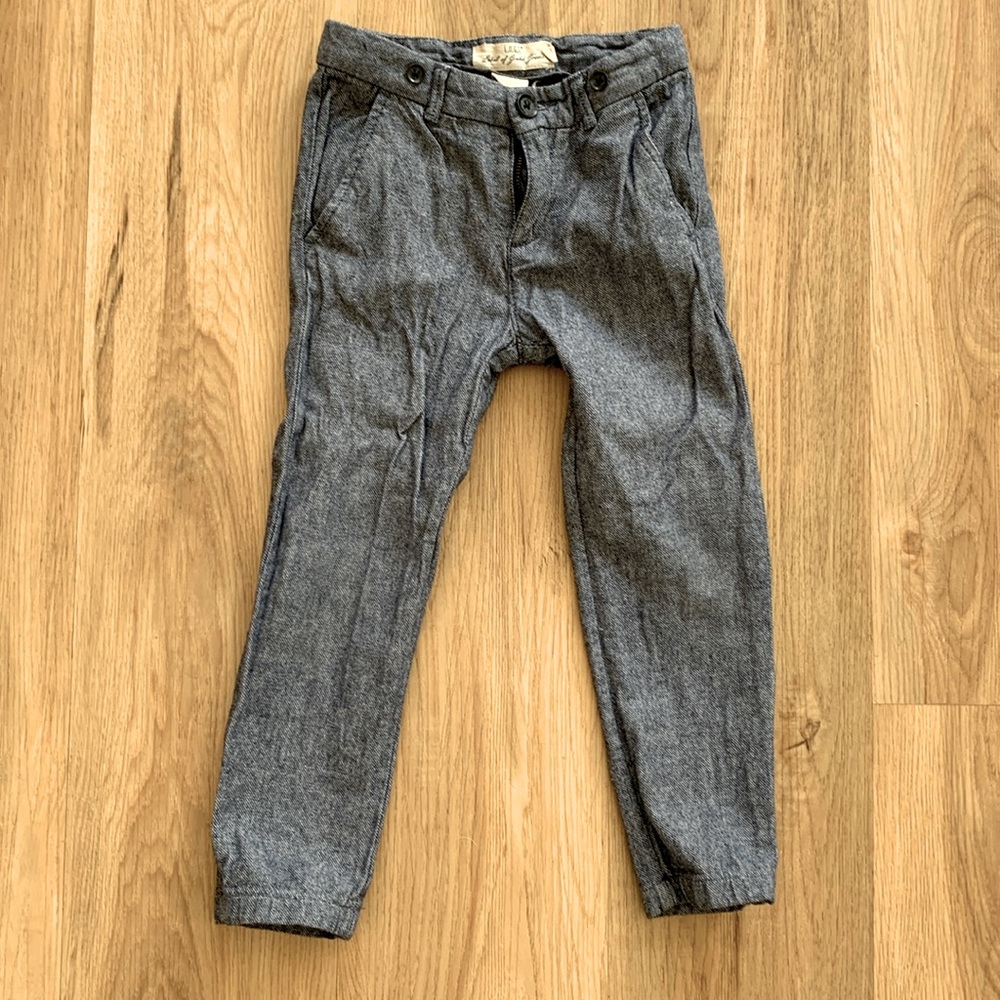 H&M Boys suit pants size 4-5 US